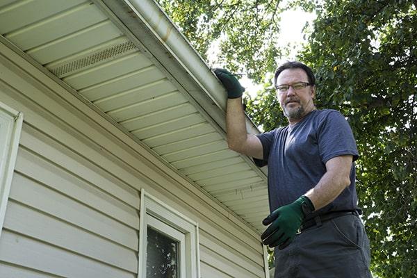 team at Gutter Cleaning of Mentor